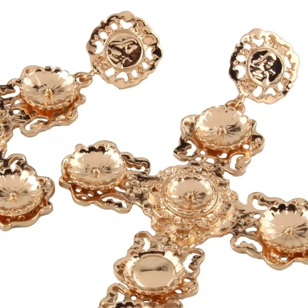 ✨GOLDEN CROSS✨GORGEOUS UNIQUE STUD EARRINGS✨NEW - Picture 9 of 10